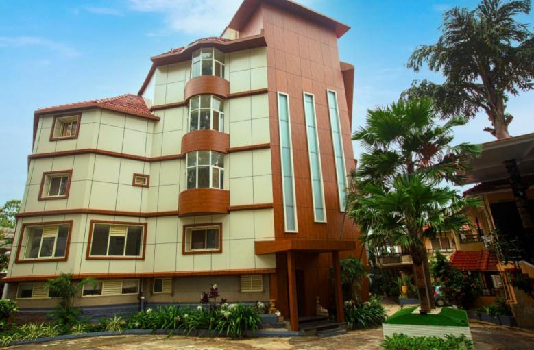 Mount Palazzo Hotel Nandi Bagian luar foto