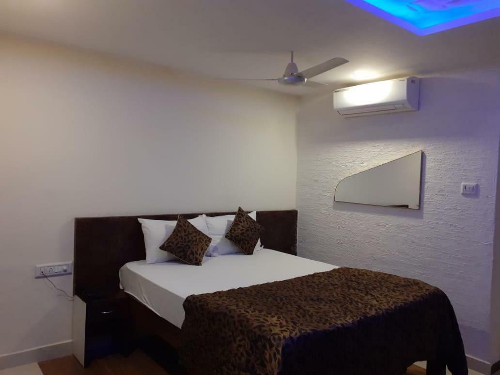 Mount Palazzo Hotel Nandi Bagian luar foto